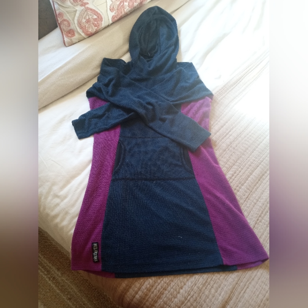 Melly Dress size small